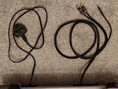 New audio cable with phono grounding