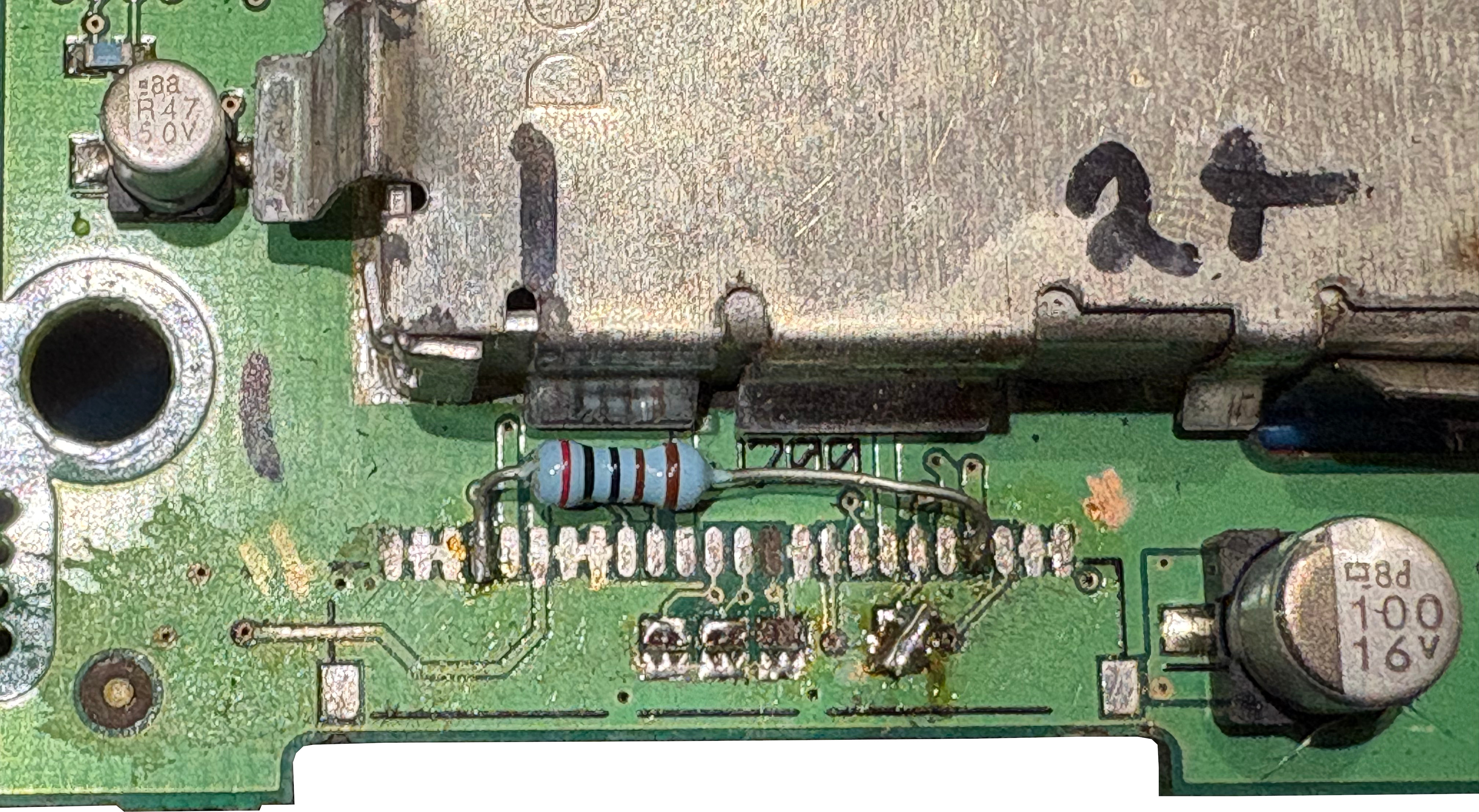 Pin 4 (iPod pin 13) pulled high via 2K to pin 21 (5V USB). Pin 19 (iPod 30) pulled to GND via a very convenient jumper pad to GND on the PCB already! The pads look like the 3 unused ones - I needed a bit of wire to make the bridge with solder. Signal Mods on Board